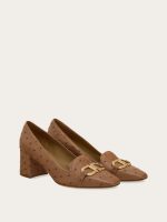 Ferragamo Gancini ornament pump - Image 4